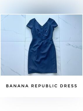 Banana Republic dress size 6 blue navy wool suit